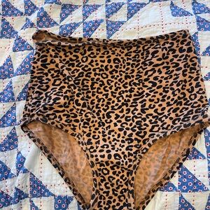 ARQ Leopard Print High-Waisted Briefs